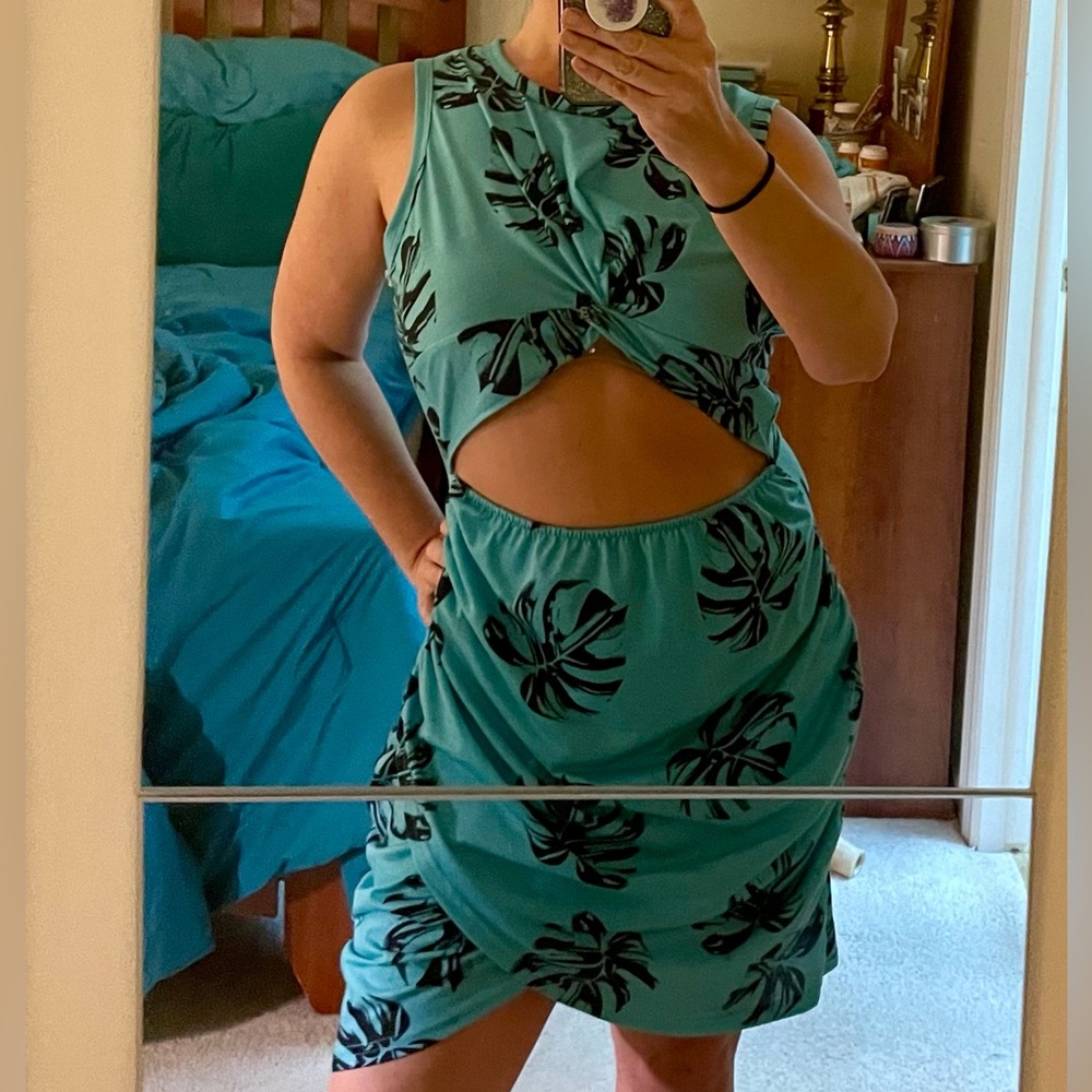 NWOT Tropical Print Cotton Dress w/ Cut Out and Twist at Chest